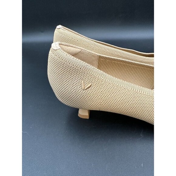 Vivaia Beige Kitten Heel Pumps Womens Size 6.5 EU 37 Almont Pointed Toe - Picture 6 of 10
